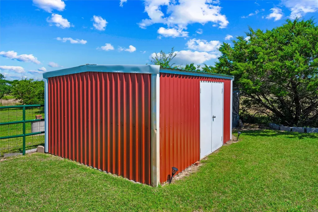 7301 Comer Lane Weatherford TX 76085