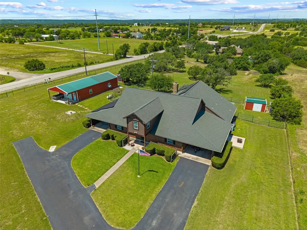 7301 Comer Lane Weatherford TX 76085