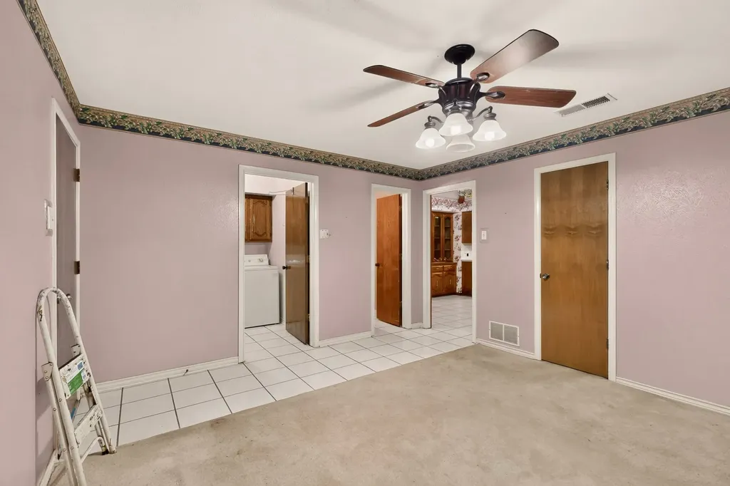 1000 Townsend Lane Desoto TX 75115