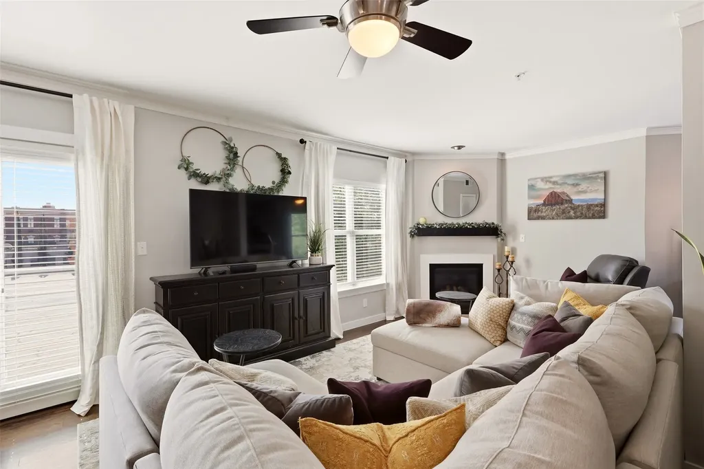 3922 Gilbert Avenue Dallas TX 75219