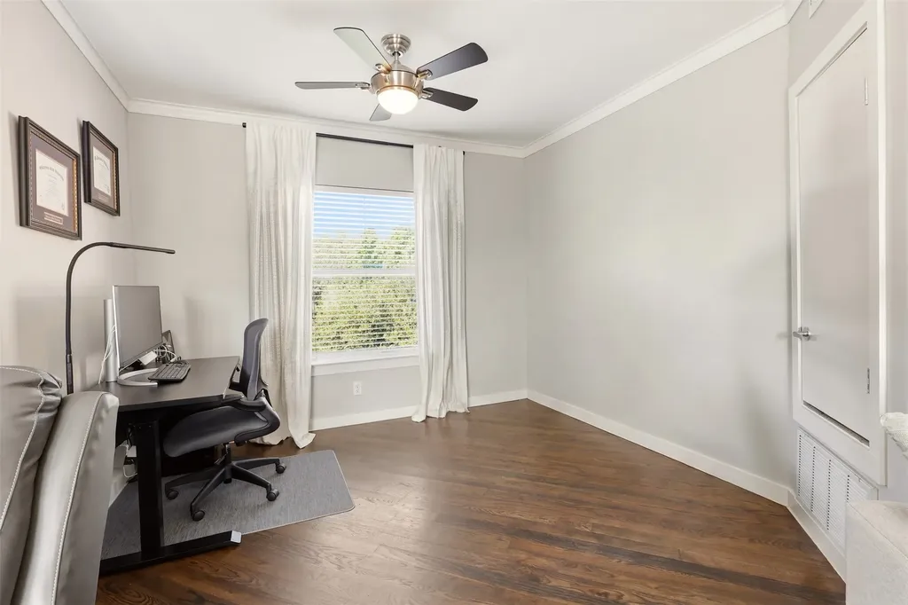 3922 Gilbert Avenue Dallas TX 75219