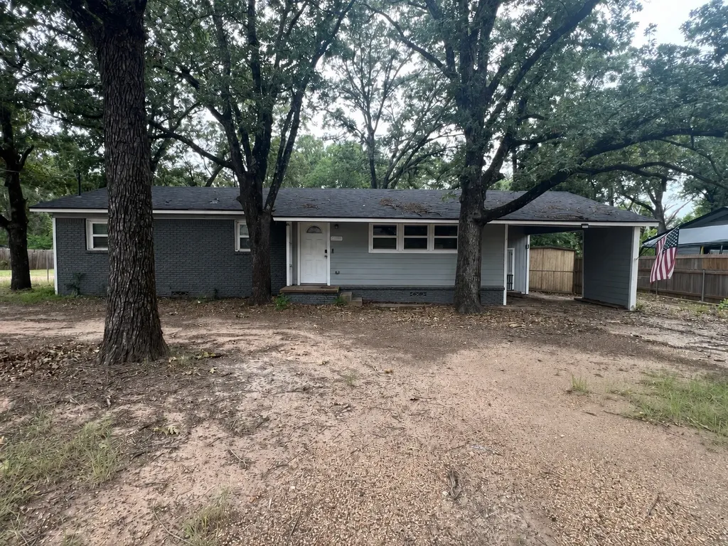1191 Tower Street Canton TX 75103
