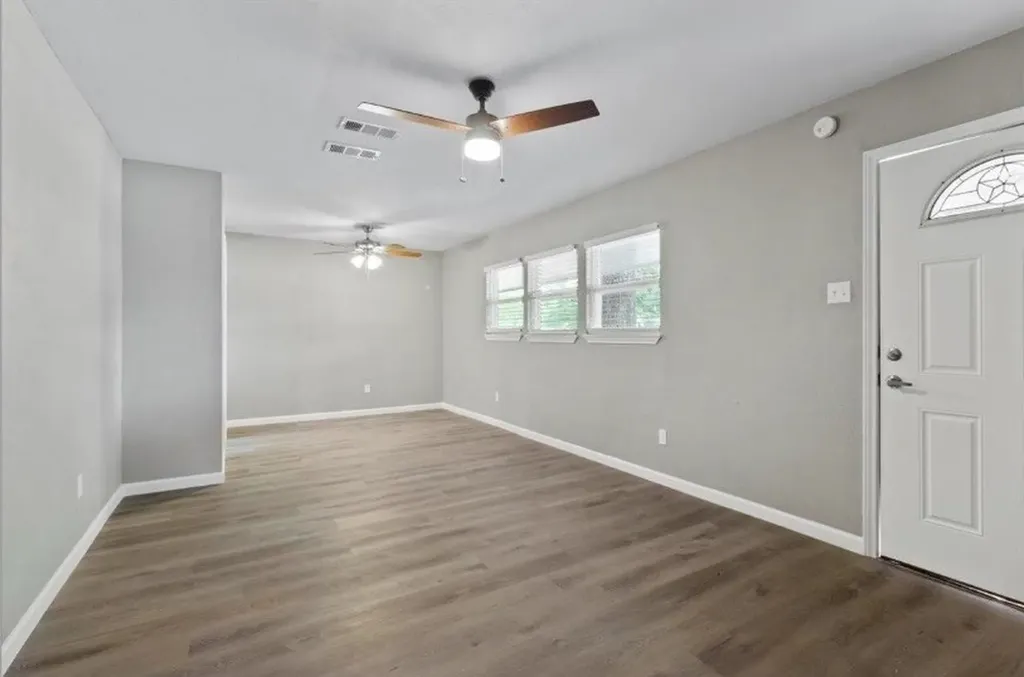 1191 Tower Street Canton TX 75103