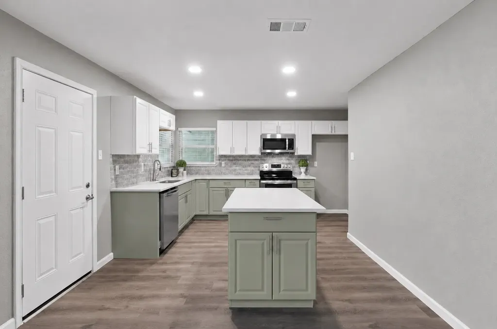 1191 Tower Street Canton TX 75103