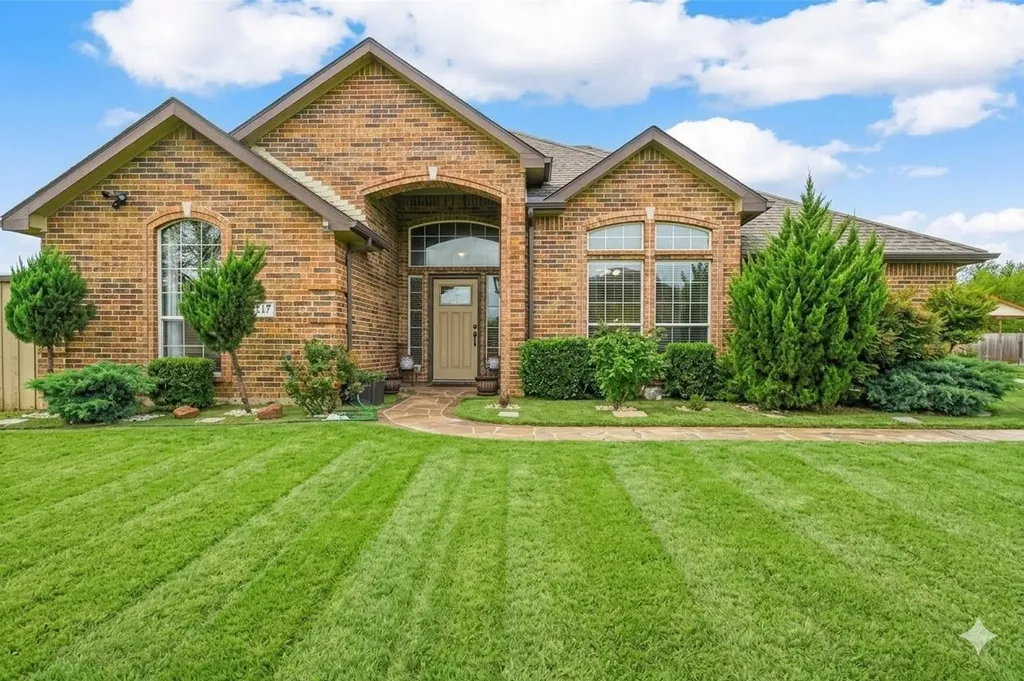 412 Kings Creek Drive Terrell TX 75161