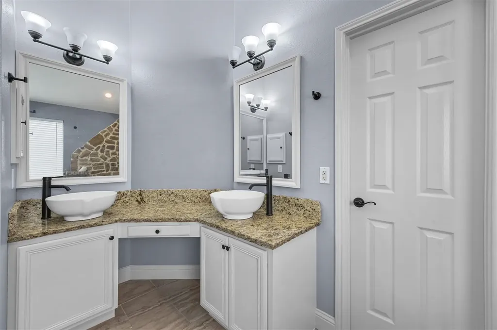 412 Kings Creek Drive Terrell TX 75161