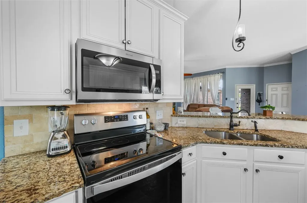 412 Kings Creek Drive Terrell TX 75161