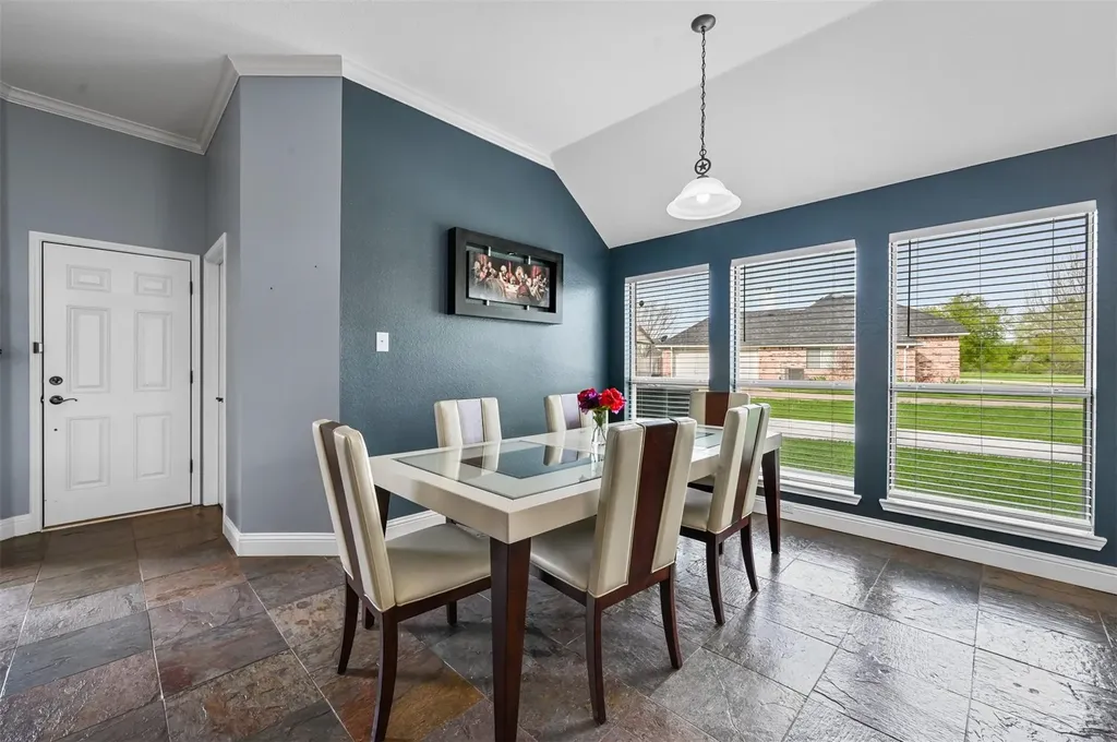 412 Kings Creek Drive Terrell TX 75161