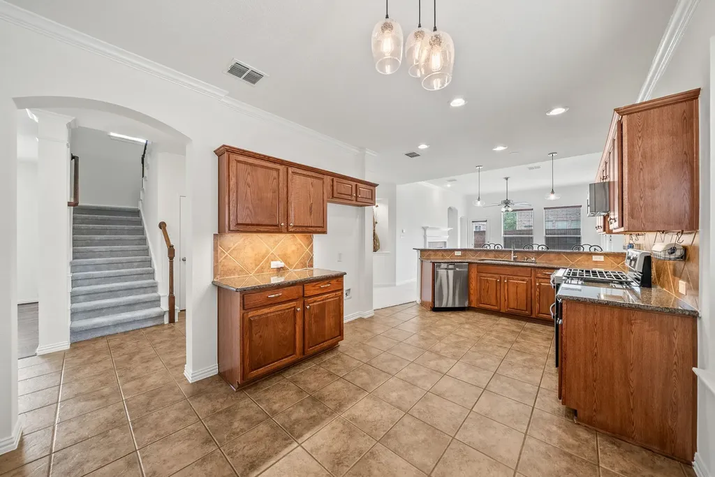 325 Kirby Drive Argyle TX 76226
