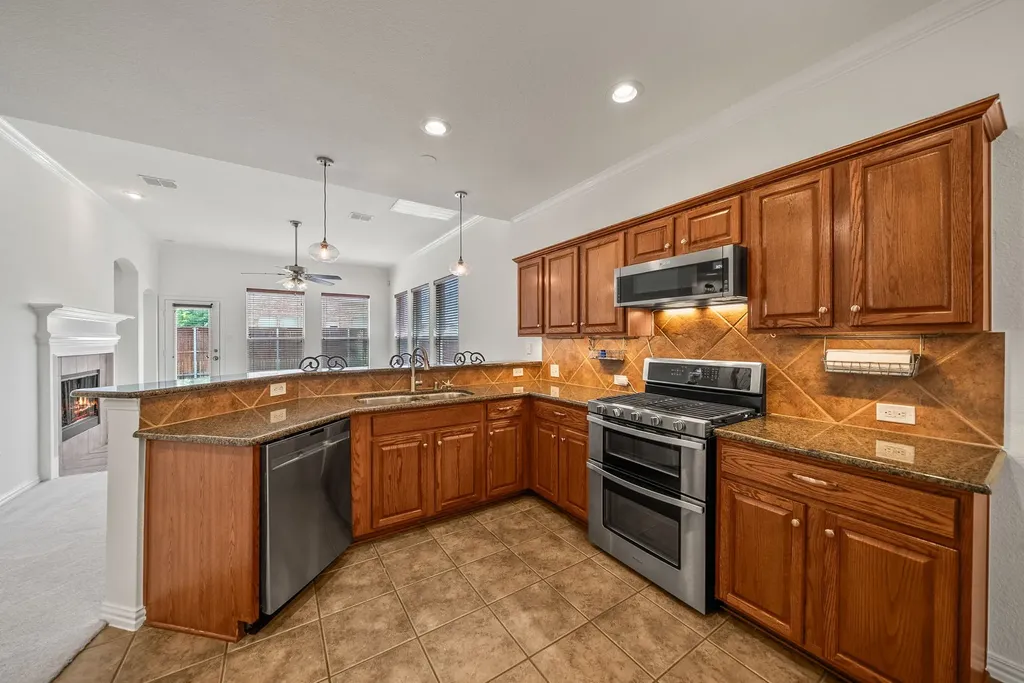 325 Kirby Drive Argyle TX 76226