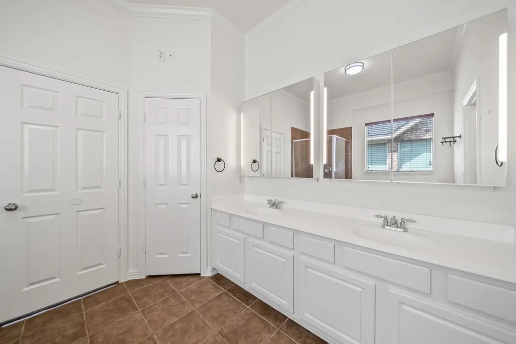 325 Kirby Drive Argyle TX 76226