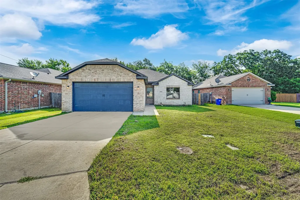 4902 Rimwood Drive Balch Springs TX 75180