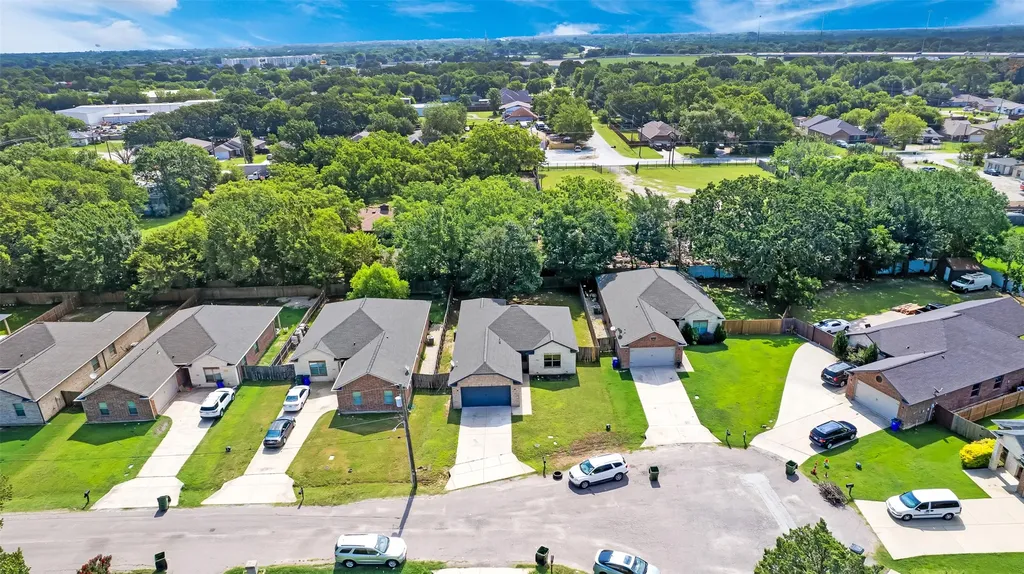 4902 Rimwood Drive Balch Springs TX 75180
