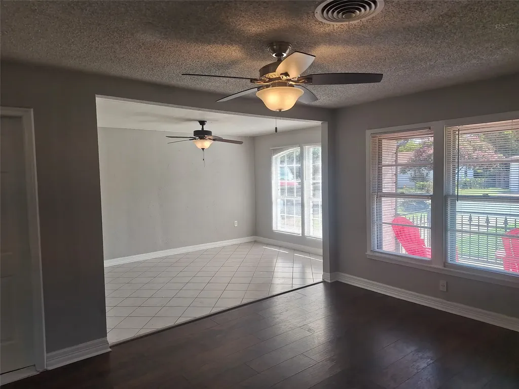 1225 Harrison Lane Hurst TX 76053