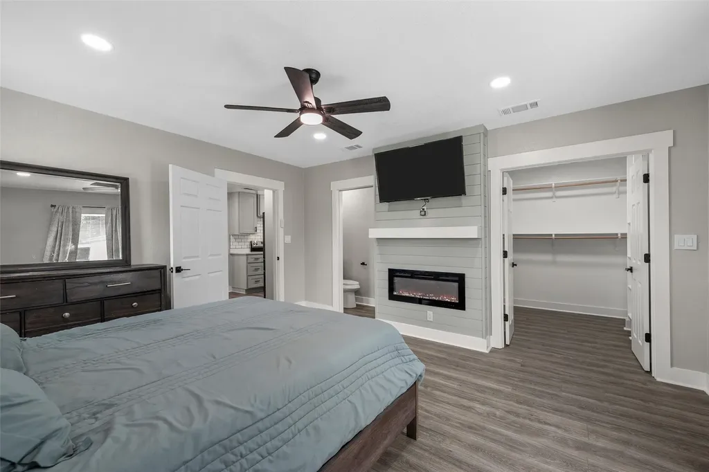 122 Rogers Street Mcgregor TX 76657