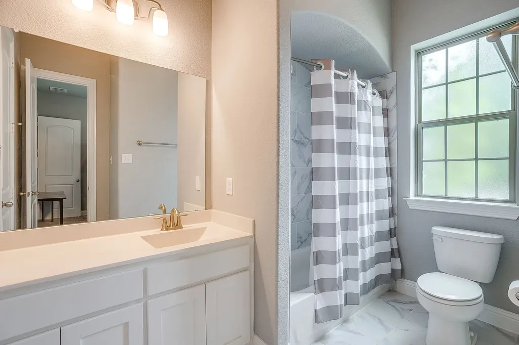 4407 Garnet Jade Drive Arlington TX 76005