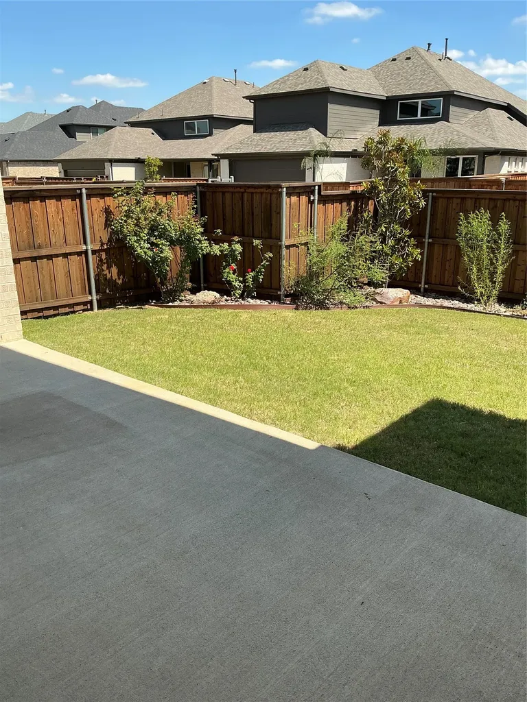 2195 English Ivy Road Frisco TX 75033