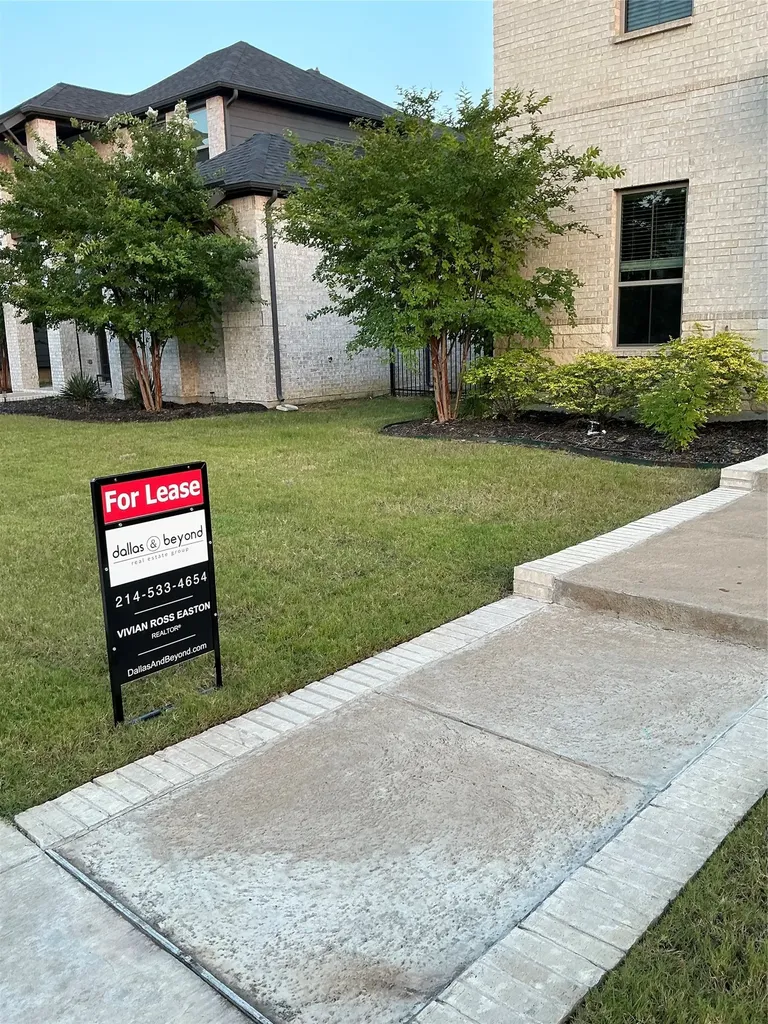 2195 English Ivy Road Frisco TX 75033