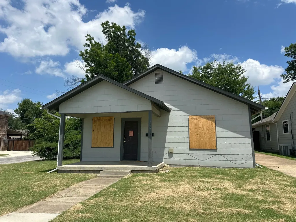 3301 Frazier Avenue Fort Worth TX 76110