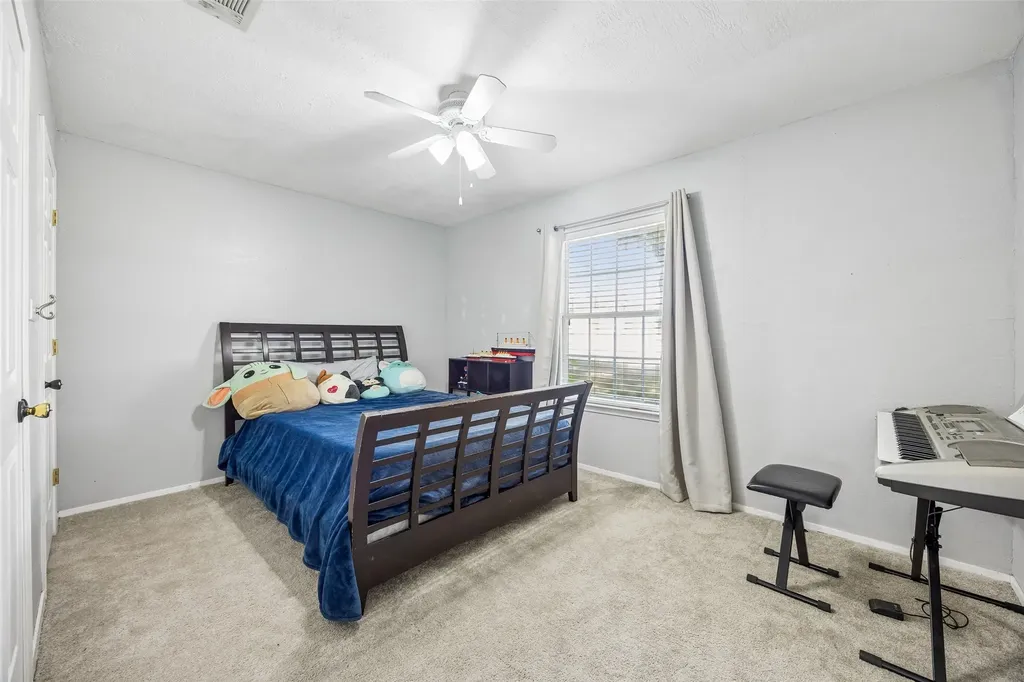 5728 Constitution Court Watauga TX 76148