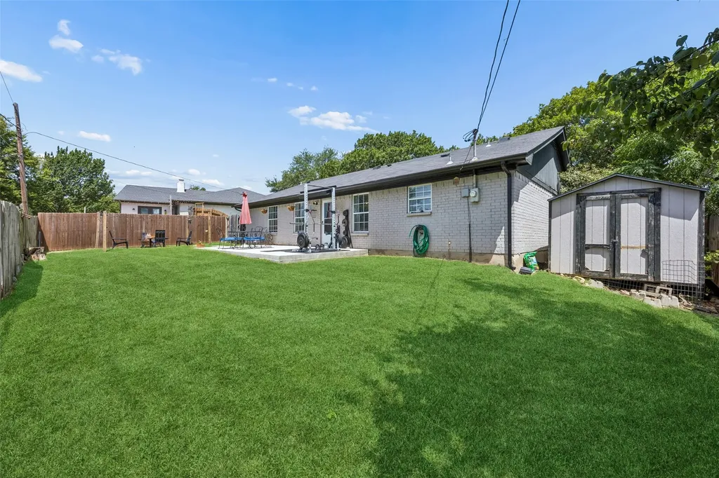 5728 Constitution Court Watauga TX 76148