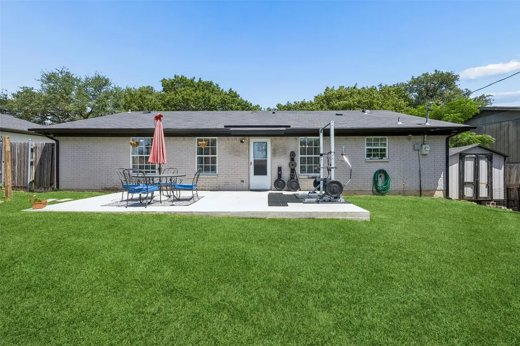 5728 Constitution Court Watauga TX 76148