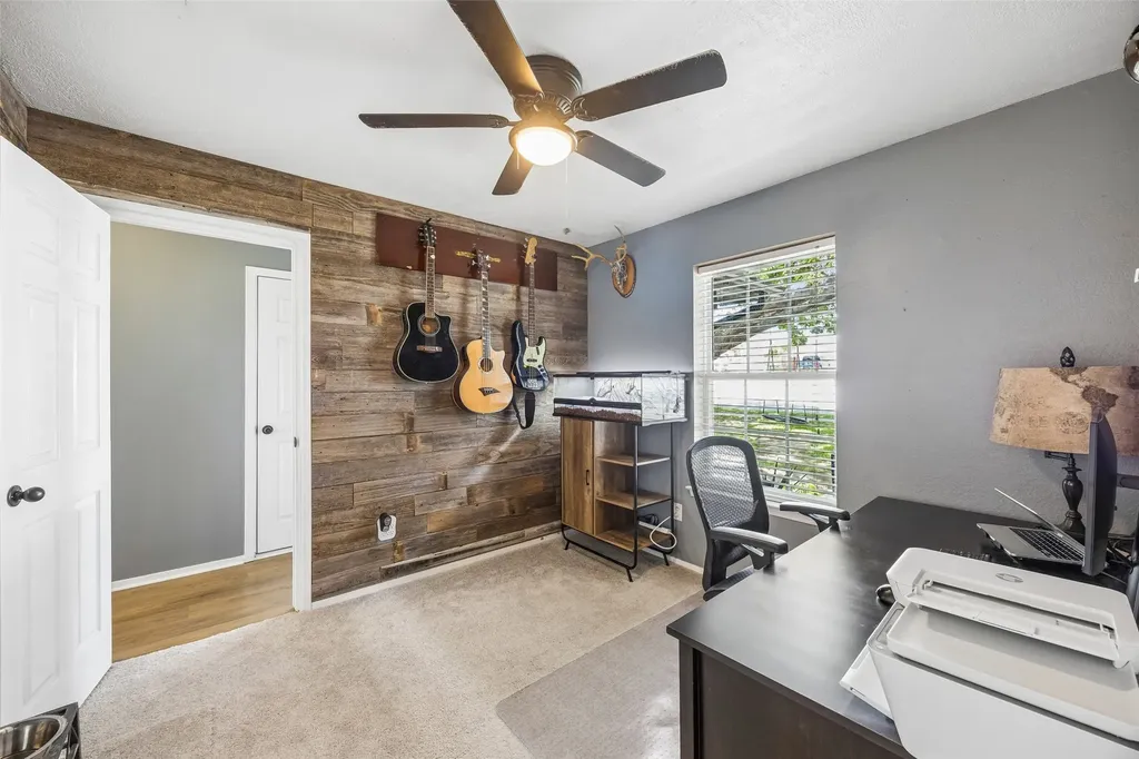 5728 Constitution Court Watauga TX 76148