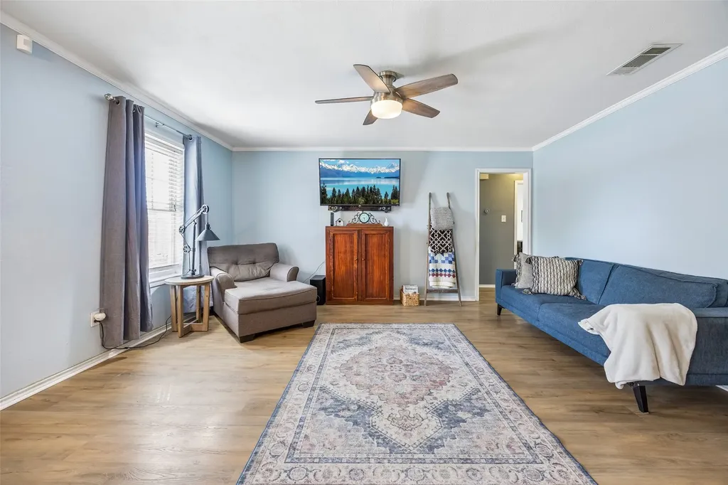 5728 Constitution Court Watauga TX 76148