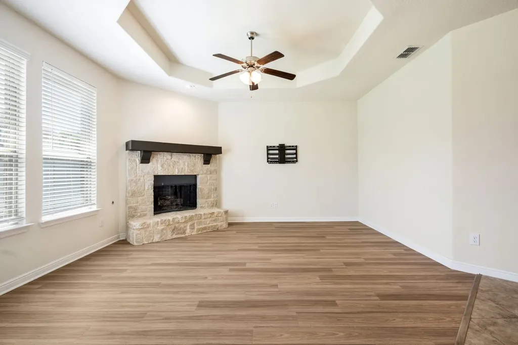 916 Hawks Way Argyle TX 76226