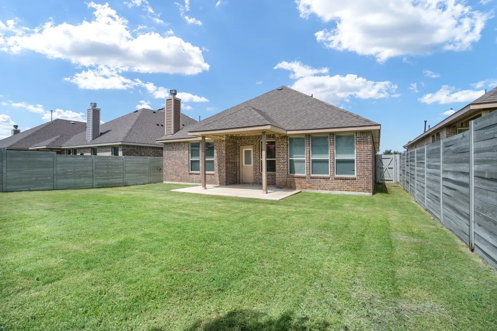 916 Hawks Way Argyle TX 76226