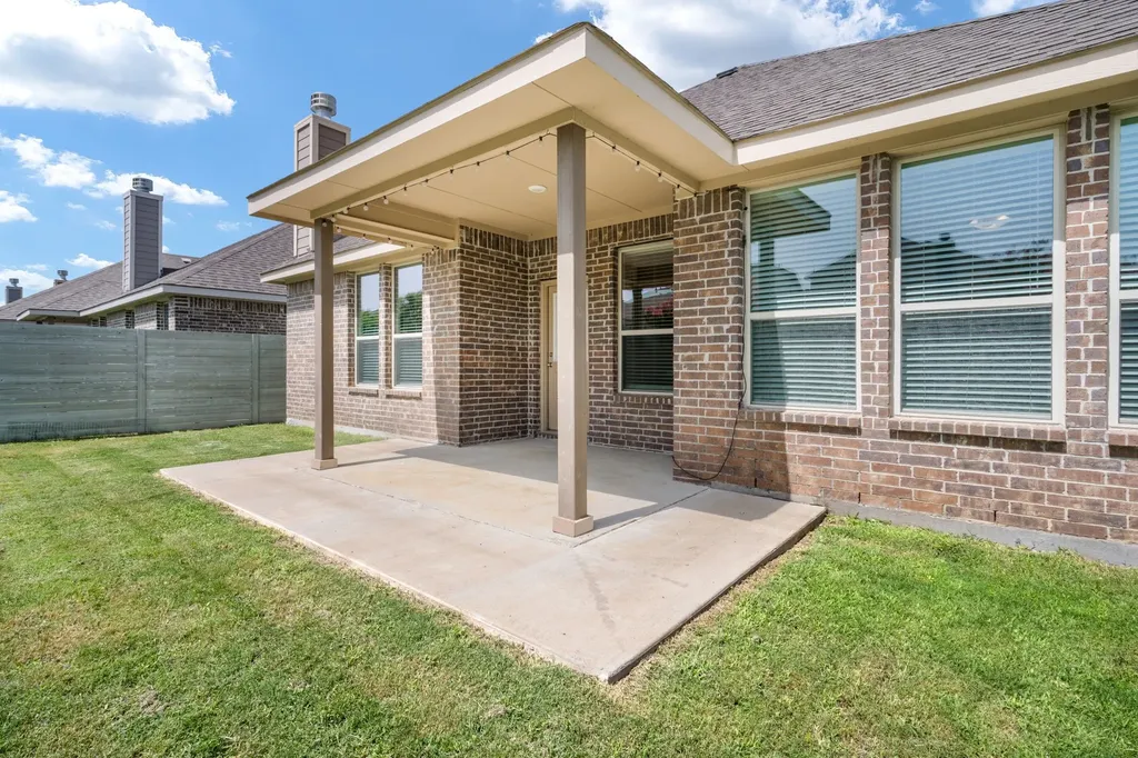 916 Hawks Way Argyle TX 76226