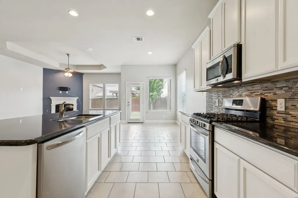 4112 Wavertree Road Frisco TX 75036