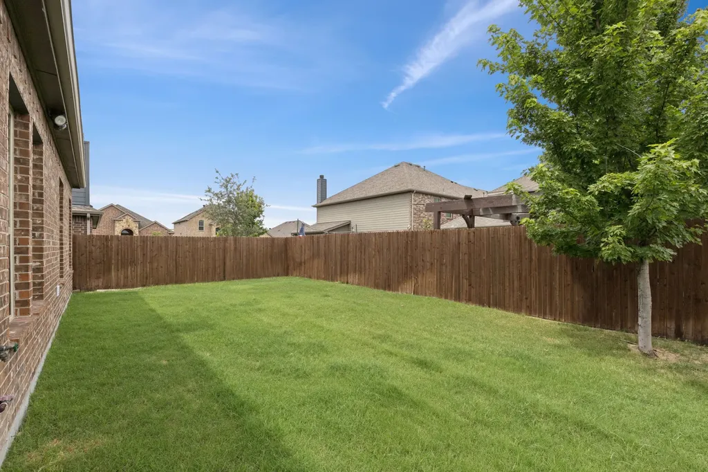 4112 Wavertree Road Frisco TX 75036