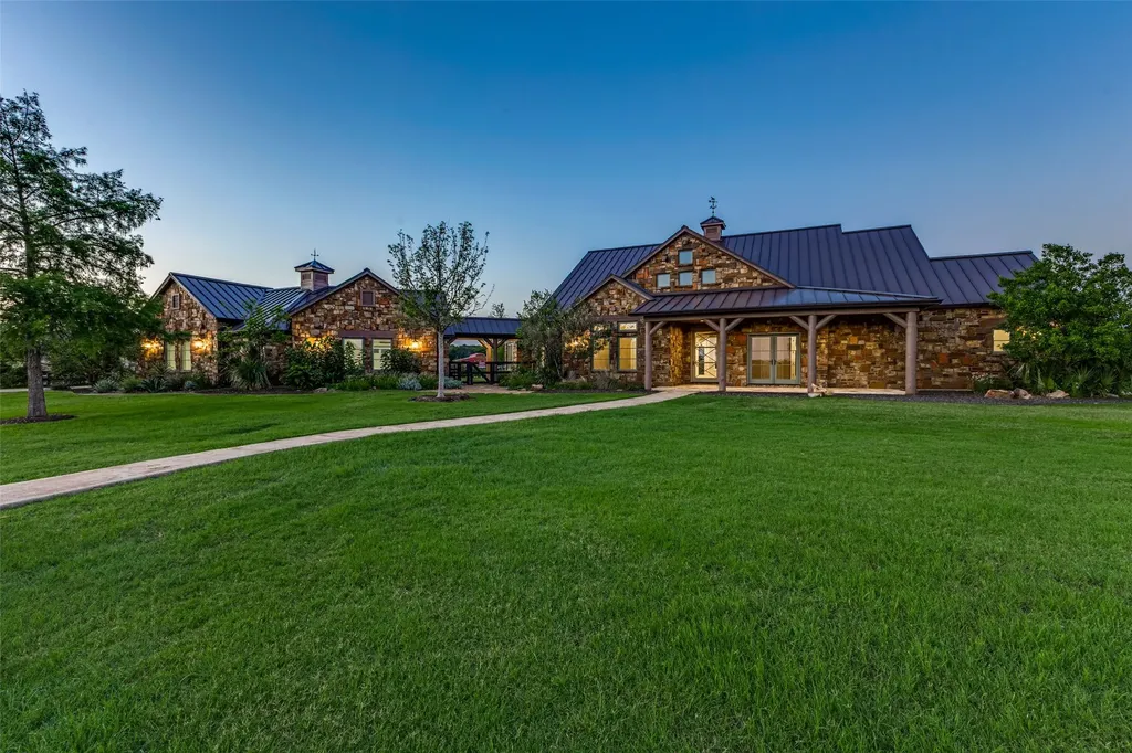 1023 Gene Perry Court Bartonville TX 76226
