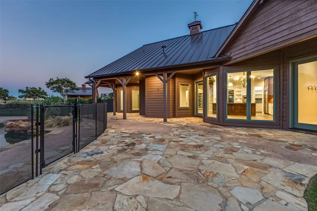 1023 Gene Perry Court Bartonville TX 76226