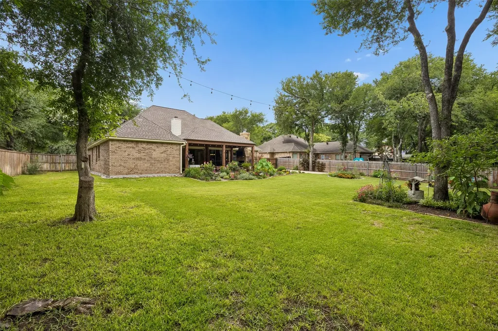 612 Sportsman Park Road Azle TX 76020