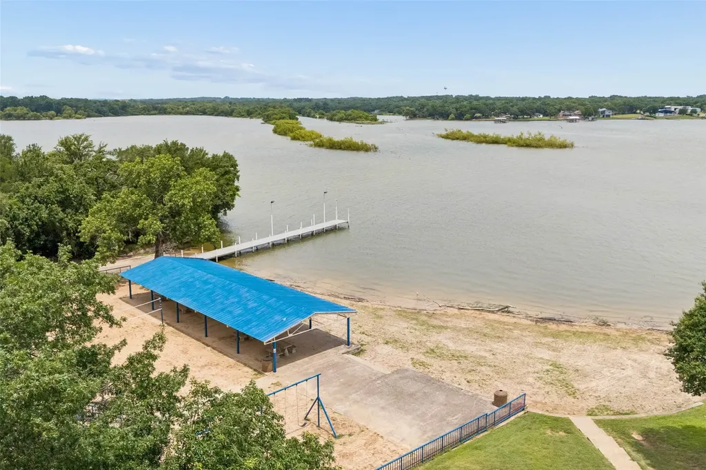 612 Sportsman Park Road Azle TX 76020