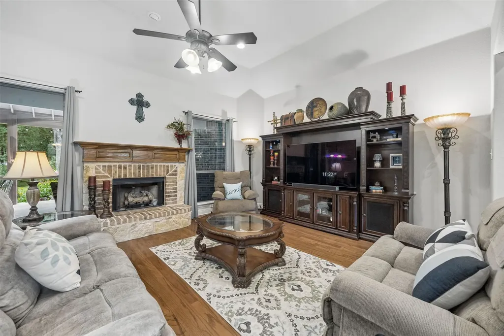 612 Sportsman Park Road Azle TX 76020