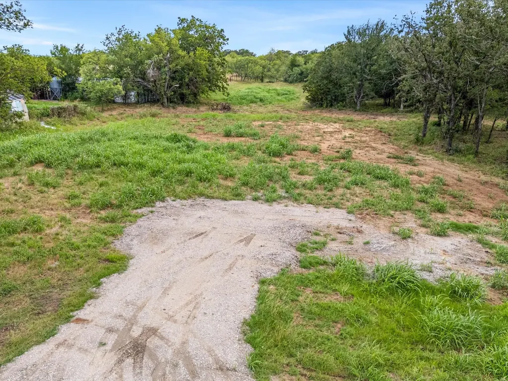 709 County Road 3355 Paradise TX 76023