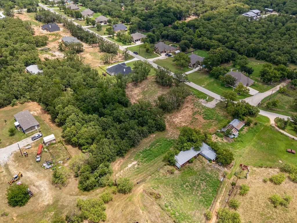 709 County Road 3355 Paradise TX 76023