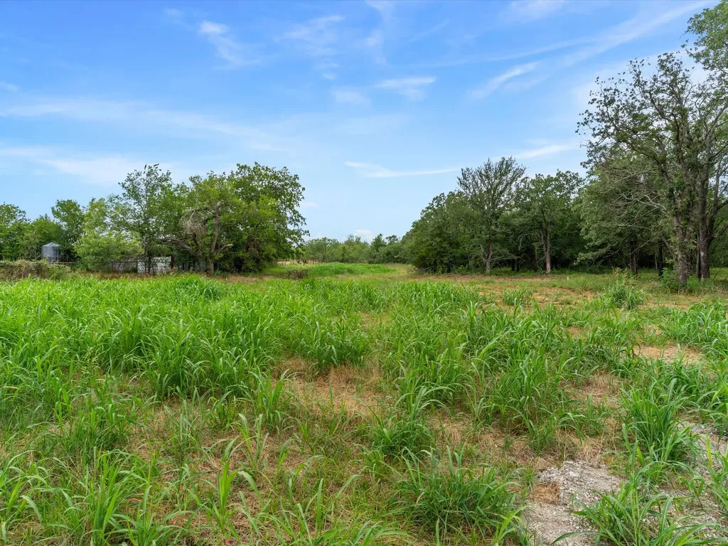 709 County Road 3355 Paradise TX 76023