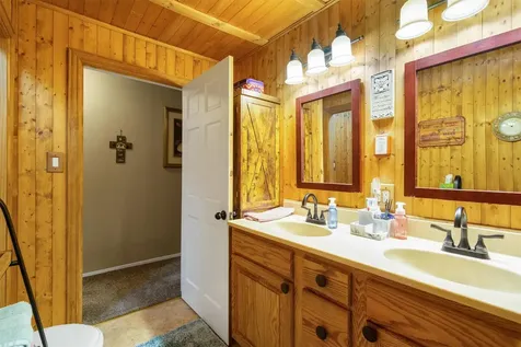 175 Hcr 3138 N Bynum TX 76631
