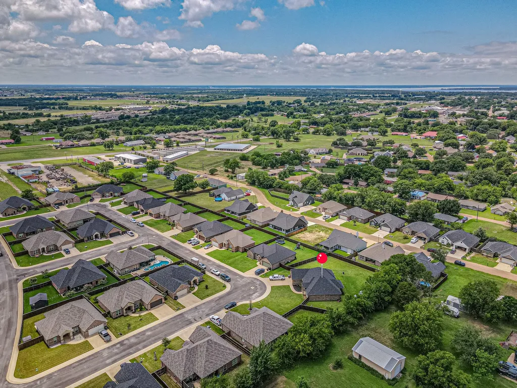 533 Limestone Circle Mabank TX 75147