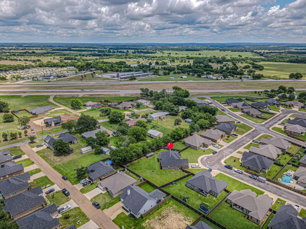 533 Limestone Circle Mabank TX 75147