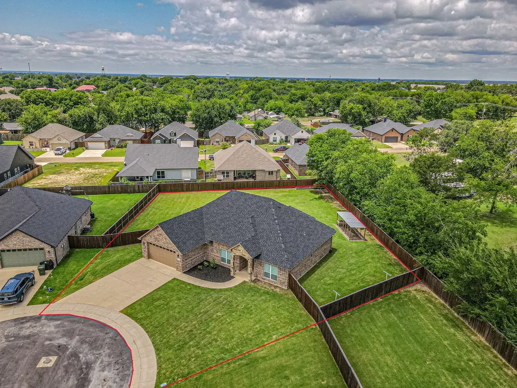 533 Limestone Circle Mabank TX 75147