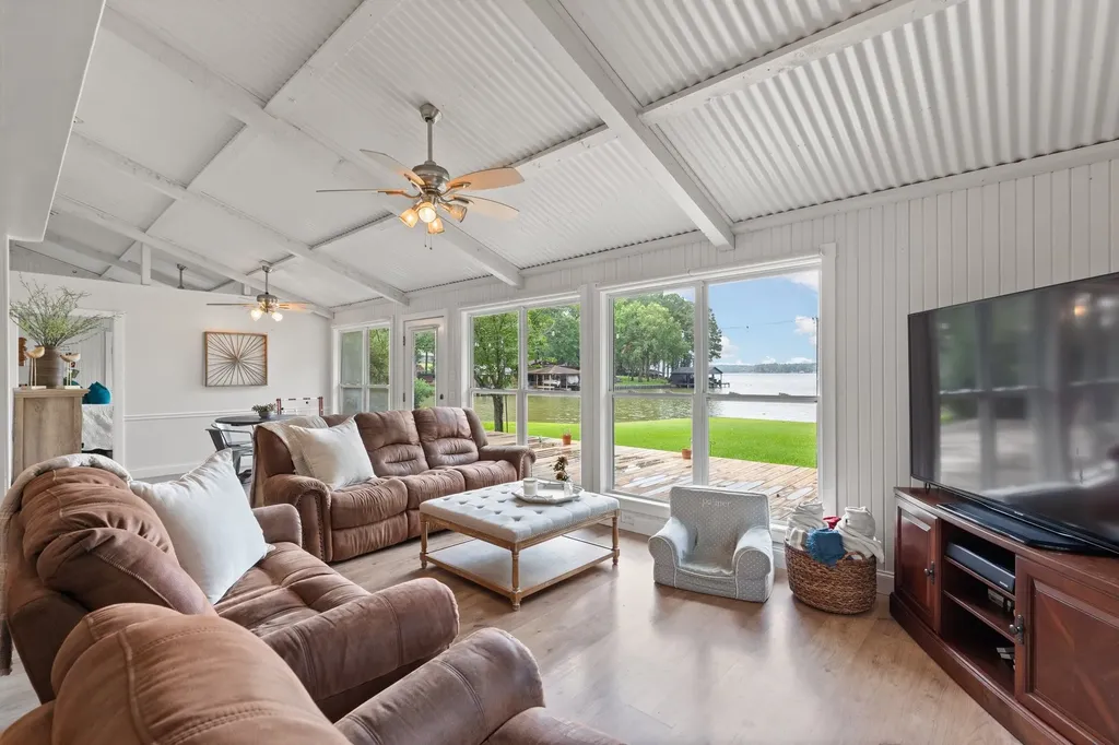 331 Spring Creek Drive Mount Vernon TX 75457