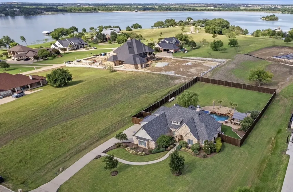 103 Eagle Point Drive Waxahachie TX 75165