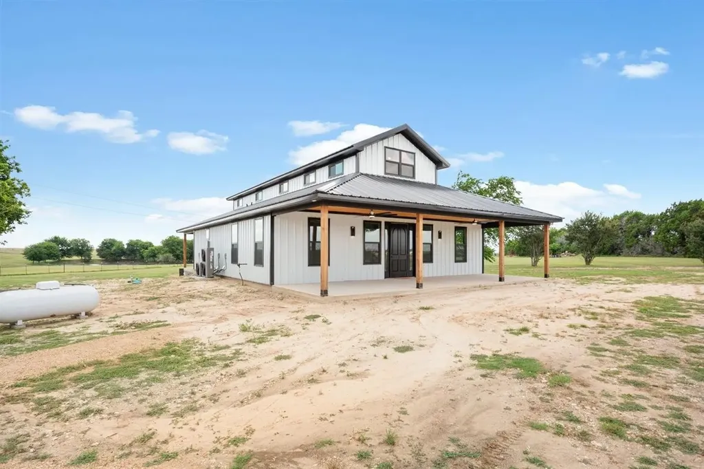 1150 County Road 311 Mcgregor TX 76657