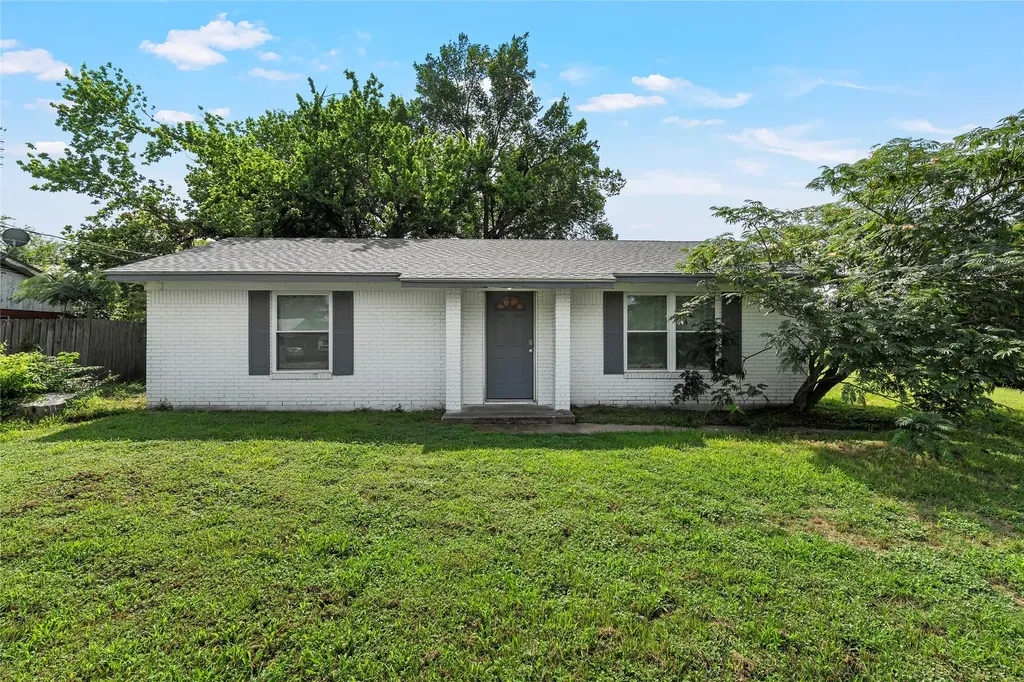 406 S Narcissus Kosse TX 76653