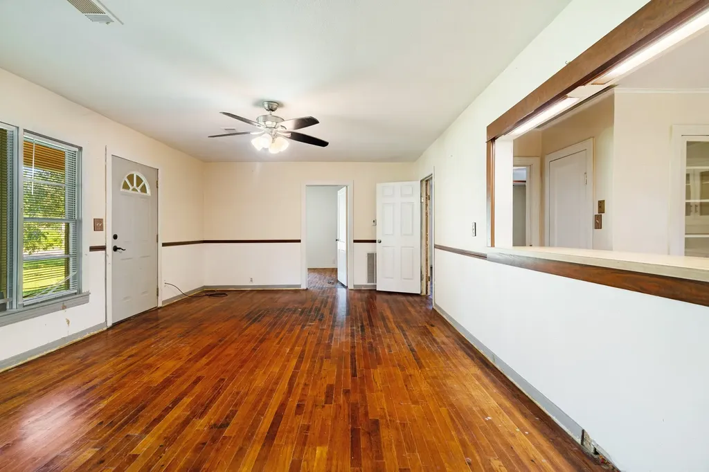 215 2nd Street NE Detroit TX 75436
